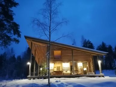 hirsimökki talvella